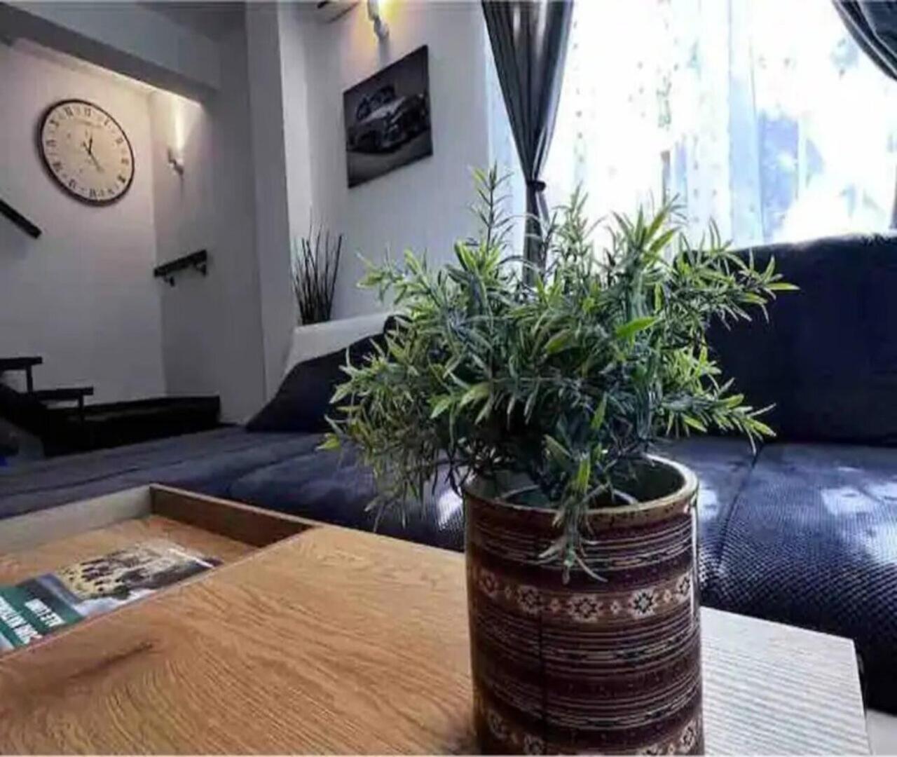 Vila Luminoasa Cu Curte Privata Bucharest Luaran gambar